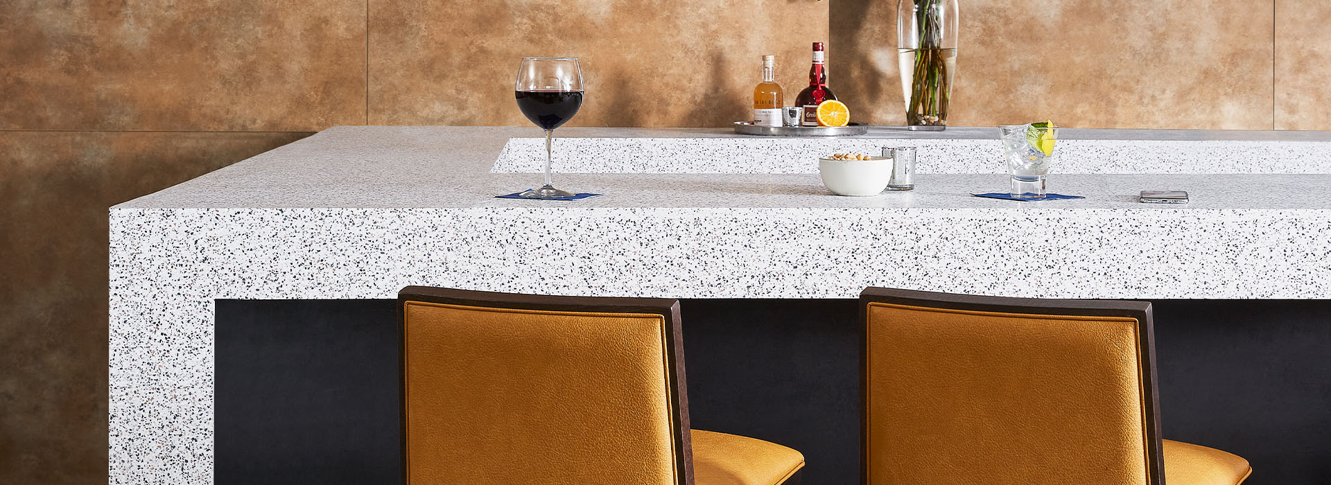 412 Dalmata Terrazzo Matrix table with drinks and stools