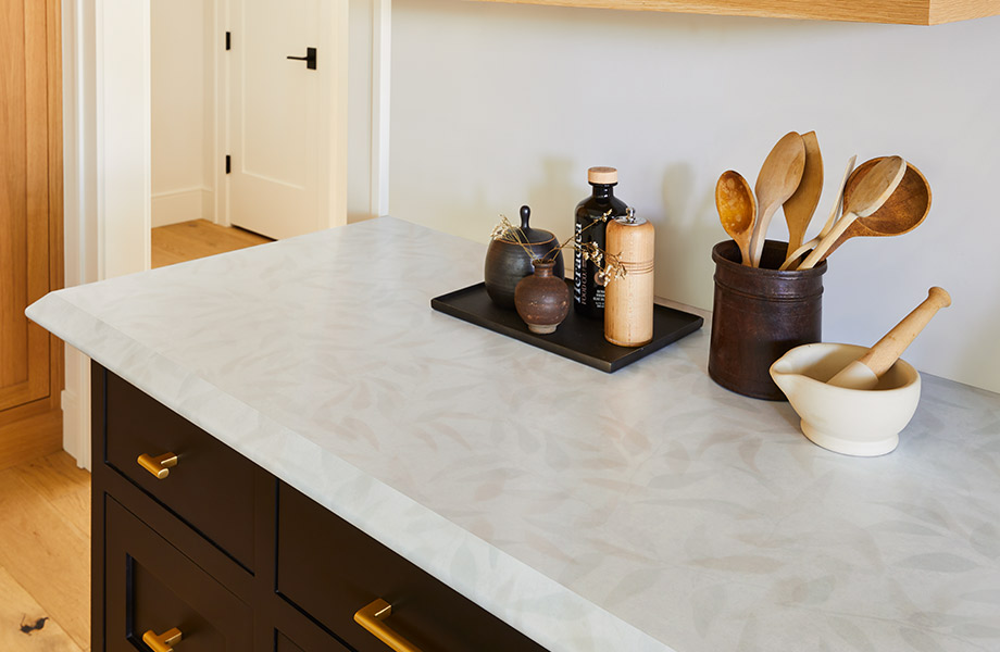 9925 58 Foliage 920x600